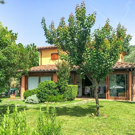 Lovely In With Kitchen Hébergement de vacances