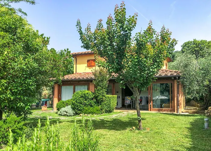 Lovely In With Kitchen Holiday home